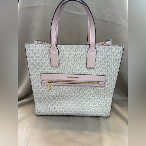 Michael Kors Kenly Large Logo Tote Bag - Picture 1 of 7